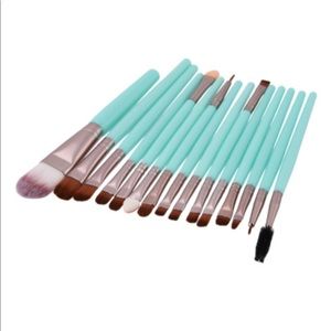 Makeup brushes
